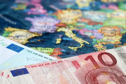 Approvazione del Documento Programmatico di Finanza Pubblica in Italia