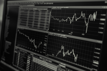 Orange Media Group: Debutto con sospensione per eccesso di rialzo, indicando un balzo eccezionale.