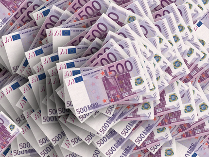 Orange Media Group: Debutto eccezionale con sospensione per eccesso di rialzo, forte interesse del mercato.