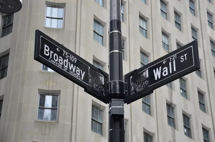 Futures Wall Street in calo all'inizio ultima settimana di giugno.