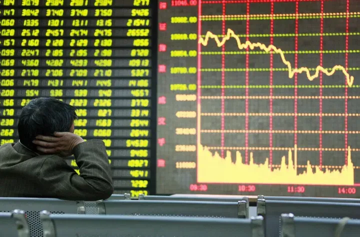 Borse europee in calo, inflazione Cina preoccupa