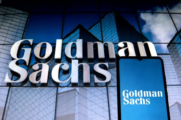 Goldman Sachs delude con svalutazioni GreenSky e immobili: delusioni in Borsa.