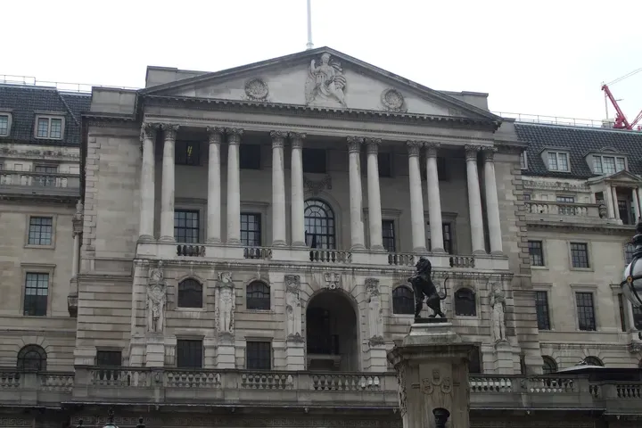 Bank of England aumenta tasso di interesse al 5,25%