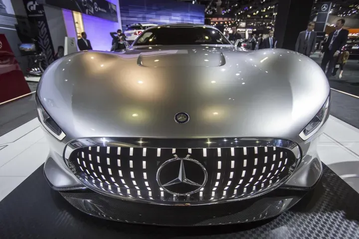 Mercedes-Benz: azioni in calo del 6% per i risultati negativi