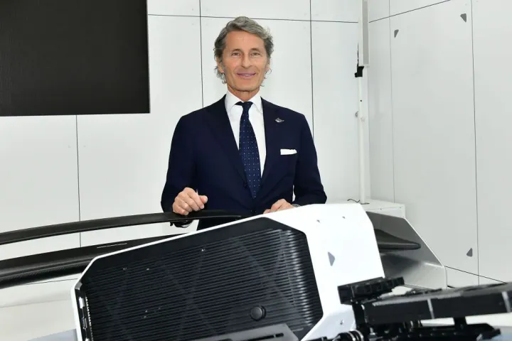 Lamborghini ottiene 100 milioni per elettrificazione