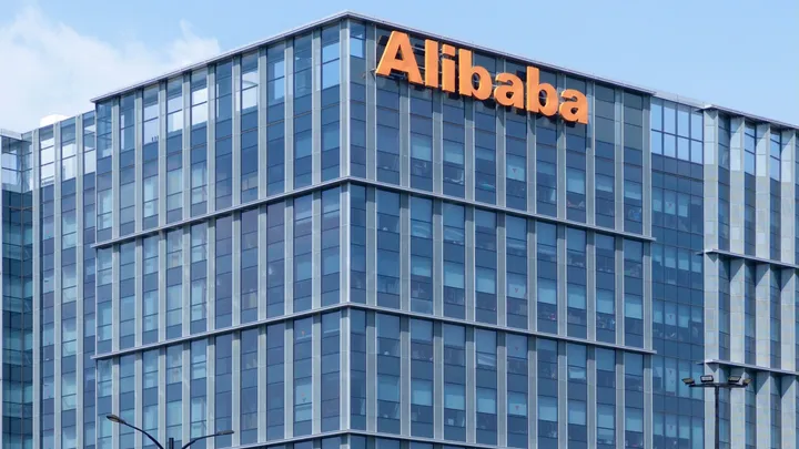 Alibaba: ricavi sotto le attese nonostante crescita annua del 5%. Il titolo in borsa è in calo da più di un mese.