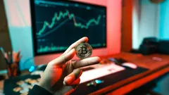 Guadagna $7093 al giorno con Solana (SOL) avviando macchine per il mining di Bitcoin