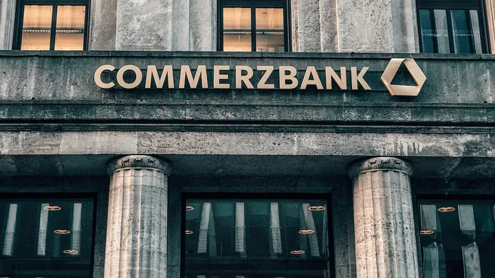 Commerzbank nuovo piano industriale e prossime mosse con tagli di personale