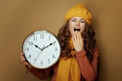 Ora legale 2025, quanto si risparmia davvero? Vantaggi e svantaggi del cambio ora del 30 marzo