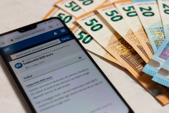 SPID a pagamento dal 28 luglio 2025: quale provider applica il canone, quanto costa e cosa fare per revocarlo
