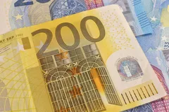 Bonus Giorgetti 2025, 200 euro in più in busta paga per chi rinvia la pensione: come fare domanda INPS