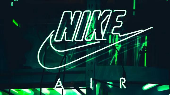 Nike (+15%) affronta la sfida dazi USA rilanciando la crescita
