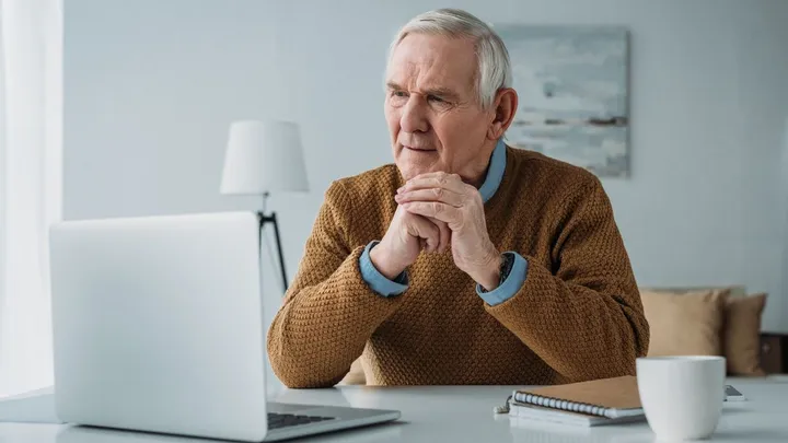 Pensione, hai compiuto 64 anni? Ecco come ritirarti prima dal lavoro