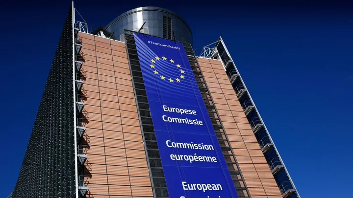 Commissione Europea: indagine su KKR per operazione NetCo