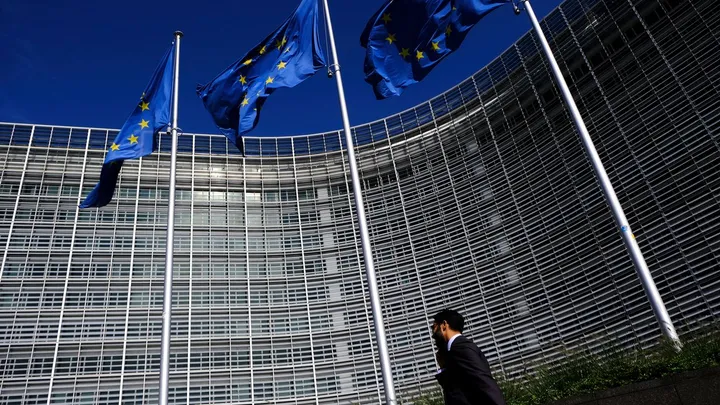 Commissione Europea: misure a protezione del commercio