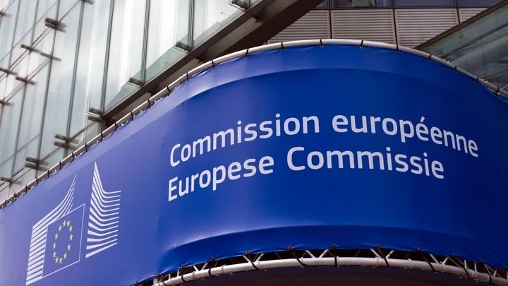 Commissione UE: la trasformazione dei rifiuti dell'industria del pesce in nuovi prodotti