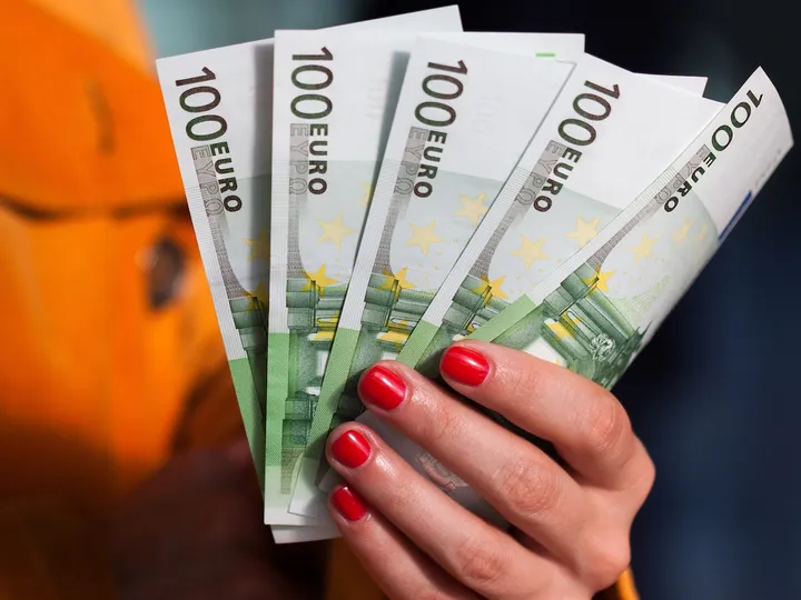 Cedolino pensione settembre 2025, quando è disponibile online e cosa contiene? Date pagamenti INPS