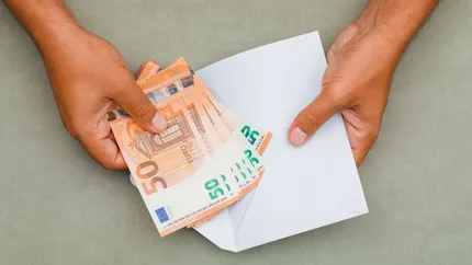 Tredicesima 2025, taglio Irpef in vista: quanto aumenta la busta paga di dicembre