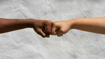 Accordo commerciale tra USA e Cina più vicino, Trump rinvia dazi al 100%