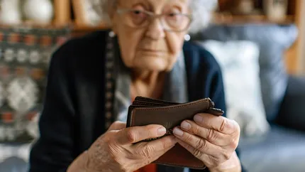 Bonus over 75 nel 2026: agevolazioni, sconti e requisiti ISEE per ottenere tutti i vantaggi