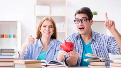 Bonus libri scolastici, in arrivo un nuovo contributo per le famiglie: come funziona e chi può averlo