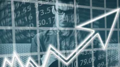 Wall Street in rialzo, Amazon crolla dopo previsioni spese superiori.