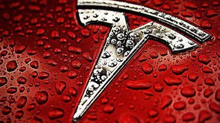Tesla trimestrale sorprendende nonostante le difficoltà del segmento auto