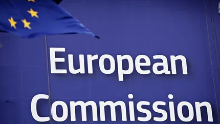 Commissione Europea: proposta su selezione fornitori servizi mobili satellitari 