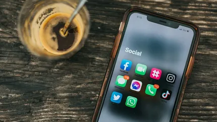 Meta Platforms: ricavi record ma il free cash flow crolla del 91%. La grande scommessa di Zuckerberg divide gli investitori.