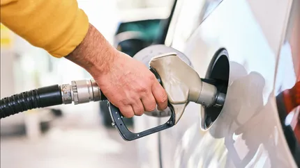Quanto costa davvero un viaggio in auto: pedaggio, carburante e come stimarli