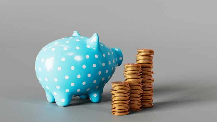 Pensione sociale a rischio per chi ha soldi in banca? Solo in questo caso