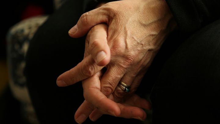 Bonus per i caregiver con la Legge 104? Facciamo chiarezza: cosa c'è di vero