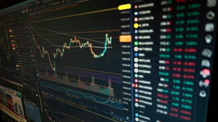 Settimana macroeconomica decisiva: JOLTS, ISM, inflazione euro e occupazione USA in primo piano
